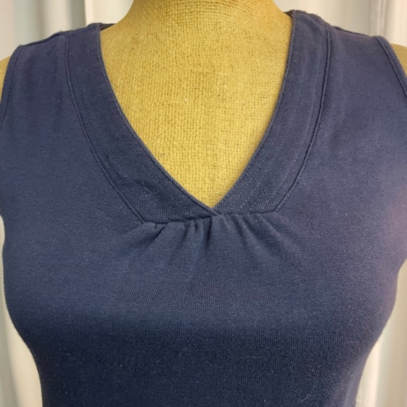 Christopher & Banks  women’s navy V-neck tank top size small - Picture 3 of 5